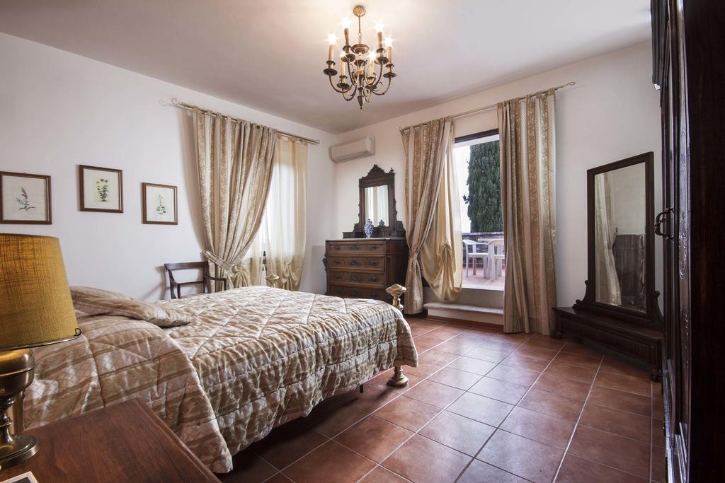 La Loggia - Villa Gloria -Adults Only Кверчегросса Номер фото